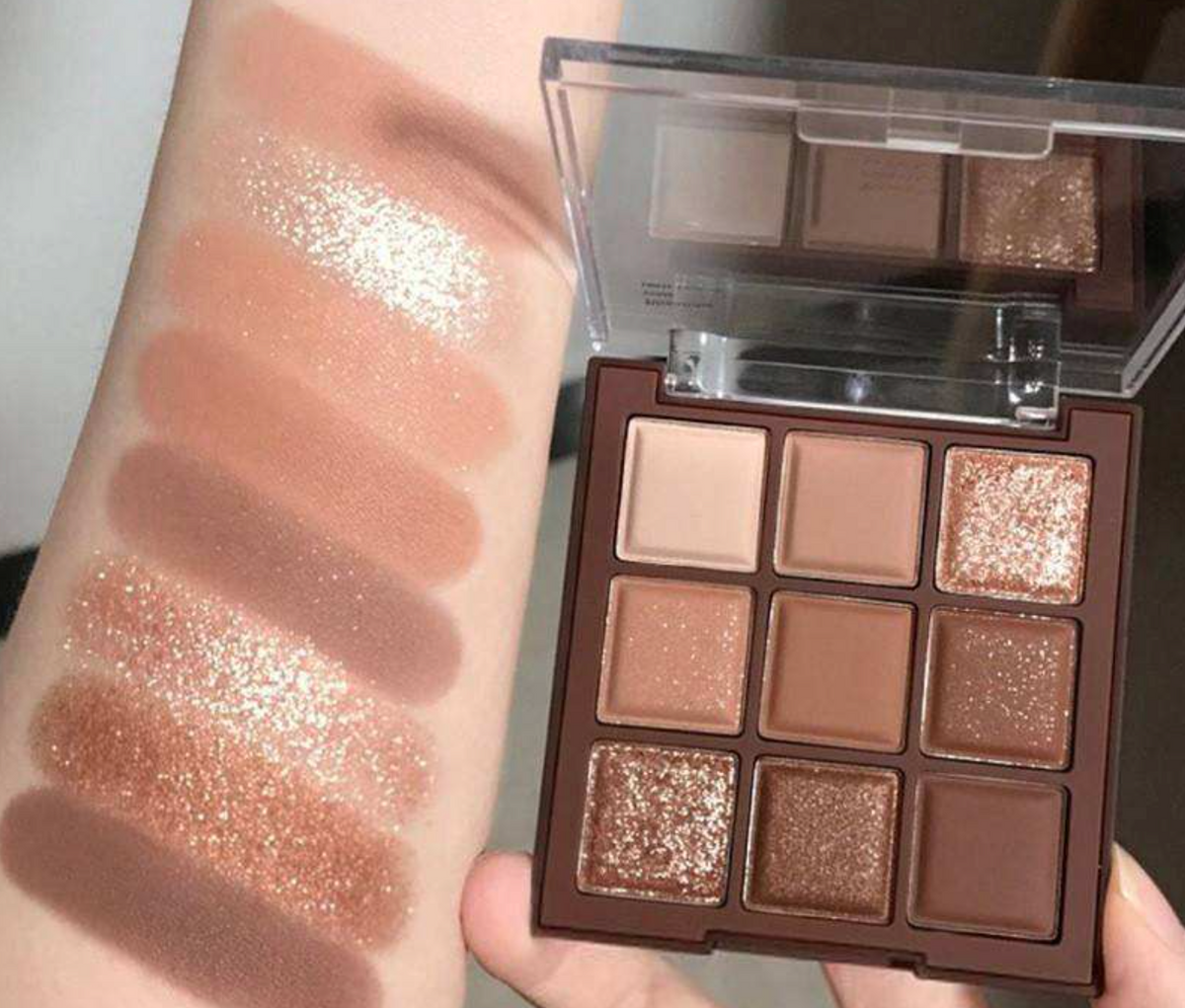 Multi-Colour Matte Eyeshadow Palette