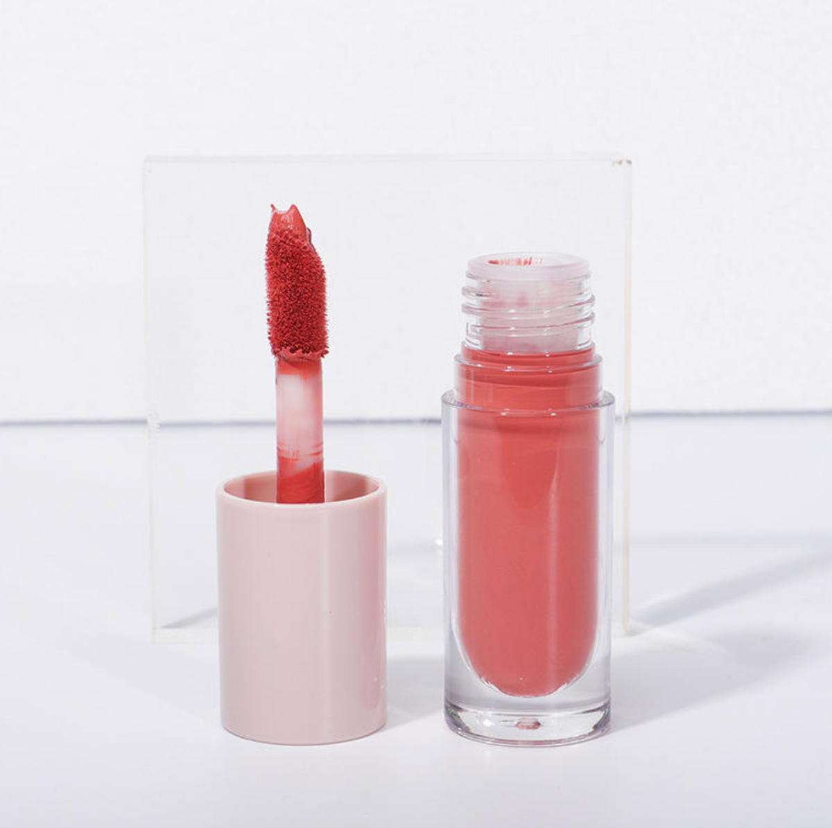 Non-Stick Cup Lip Gloss